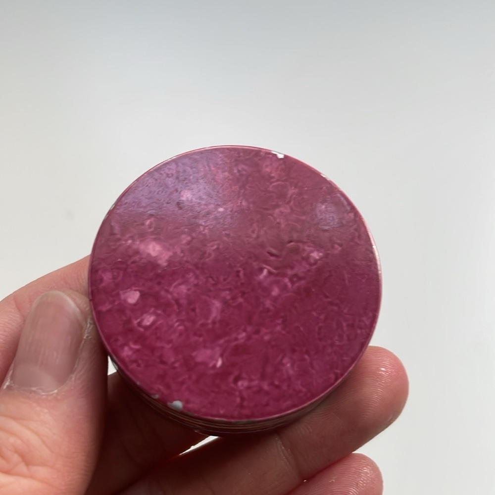 Pink Round Grinder - Picture 3 of 3